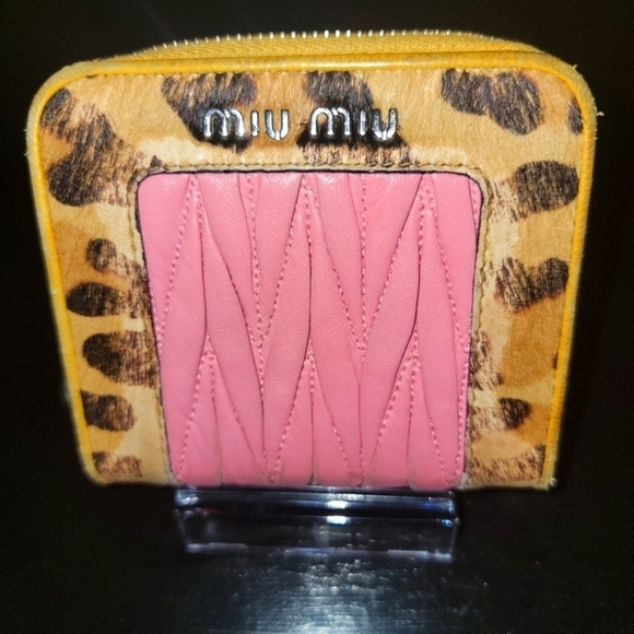 Authentic Miu Miu Zip Wallet - Picture 1 of 10